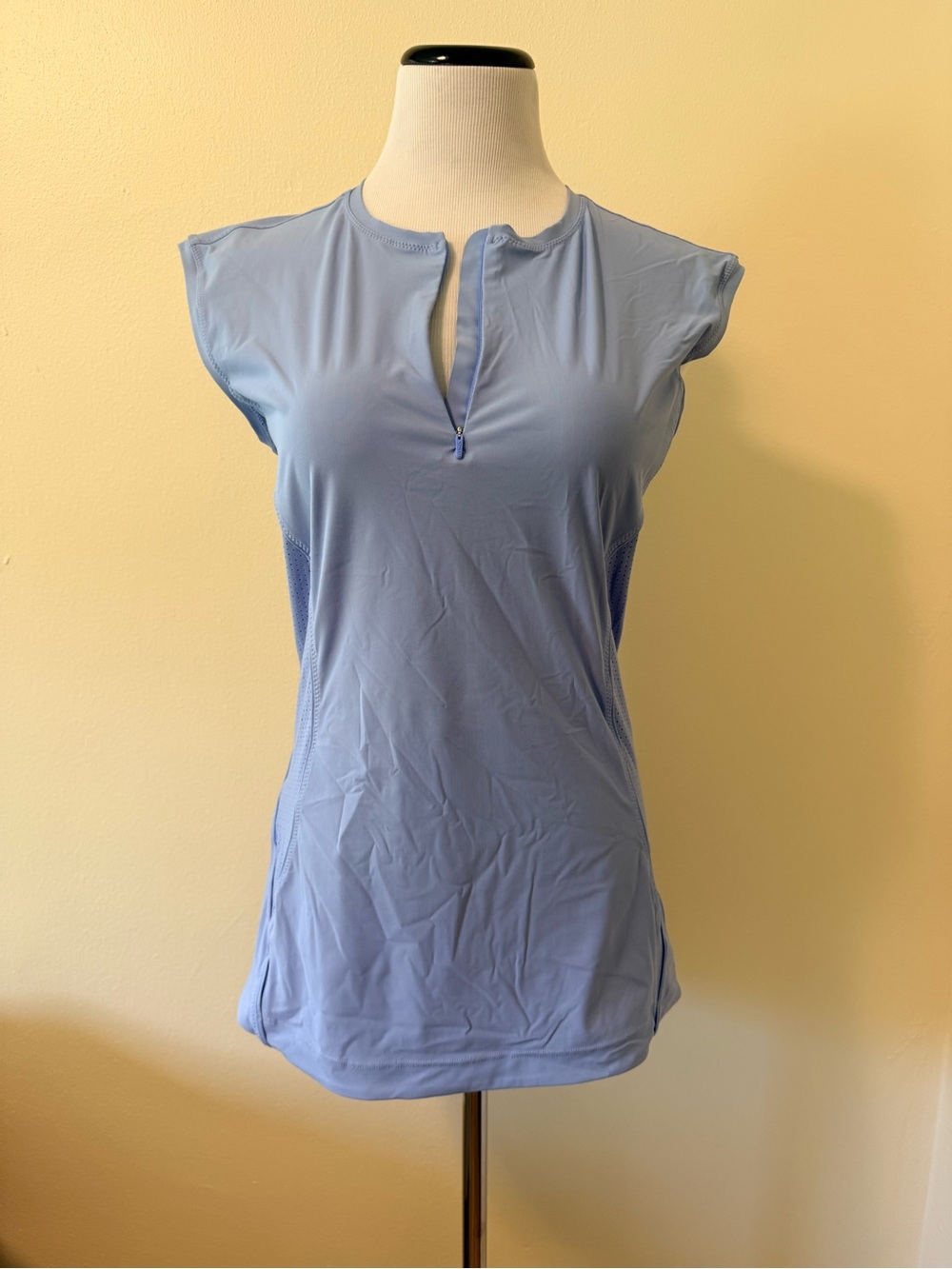 Athleta Light Blue Women's Sleeveless Performance Top